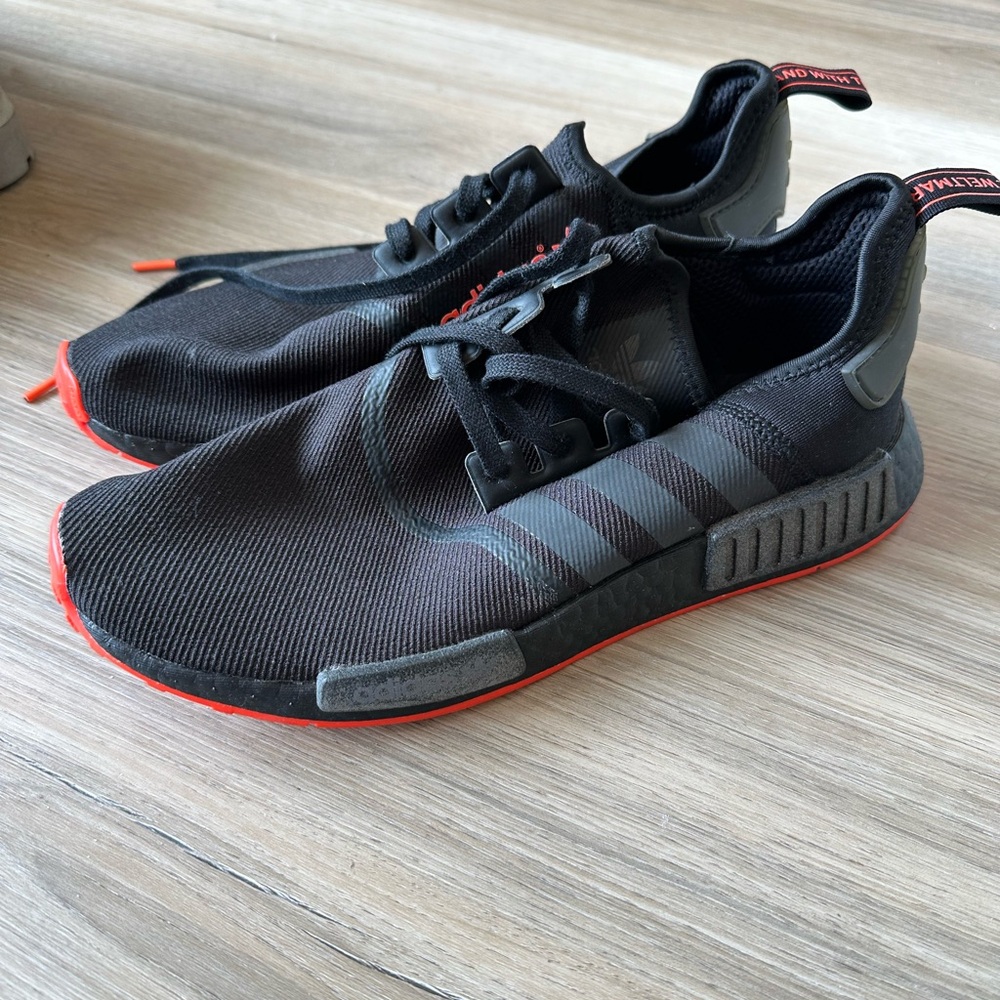 Adidas Men’s NMD Sneakers size 11 black with red accents great condition